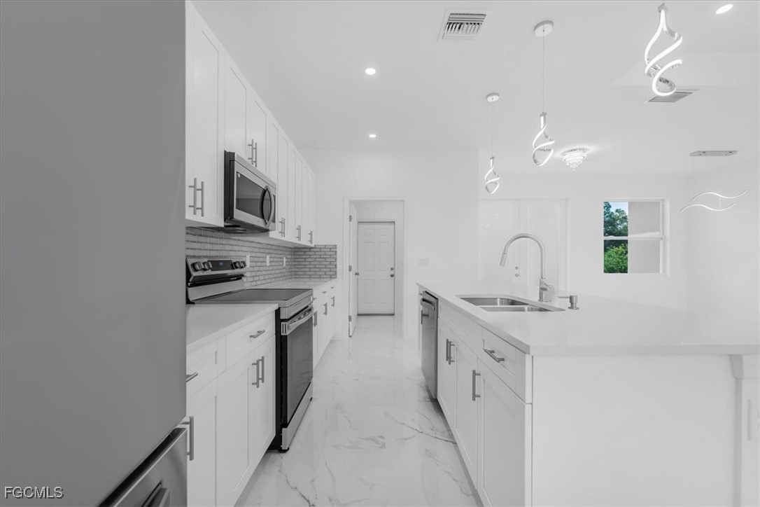 1508  Hibiscus Avenue