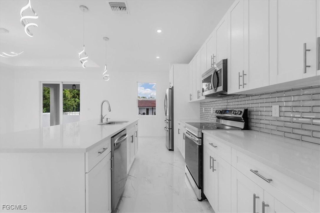 1508  Hibiscus Avenue