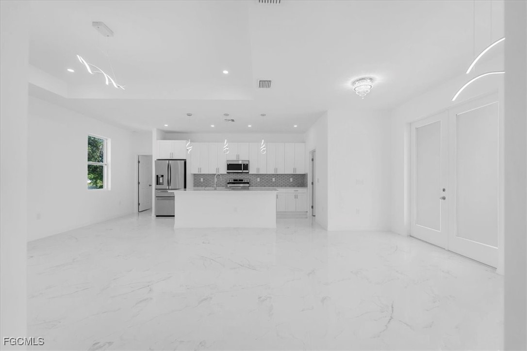 1508  Hibiscus Avenue