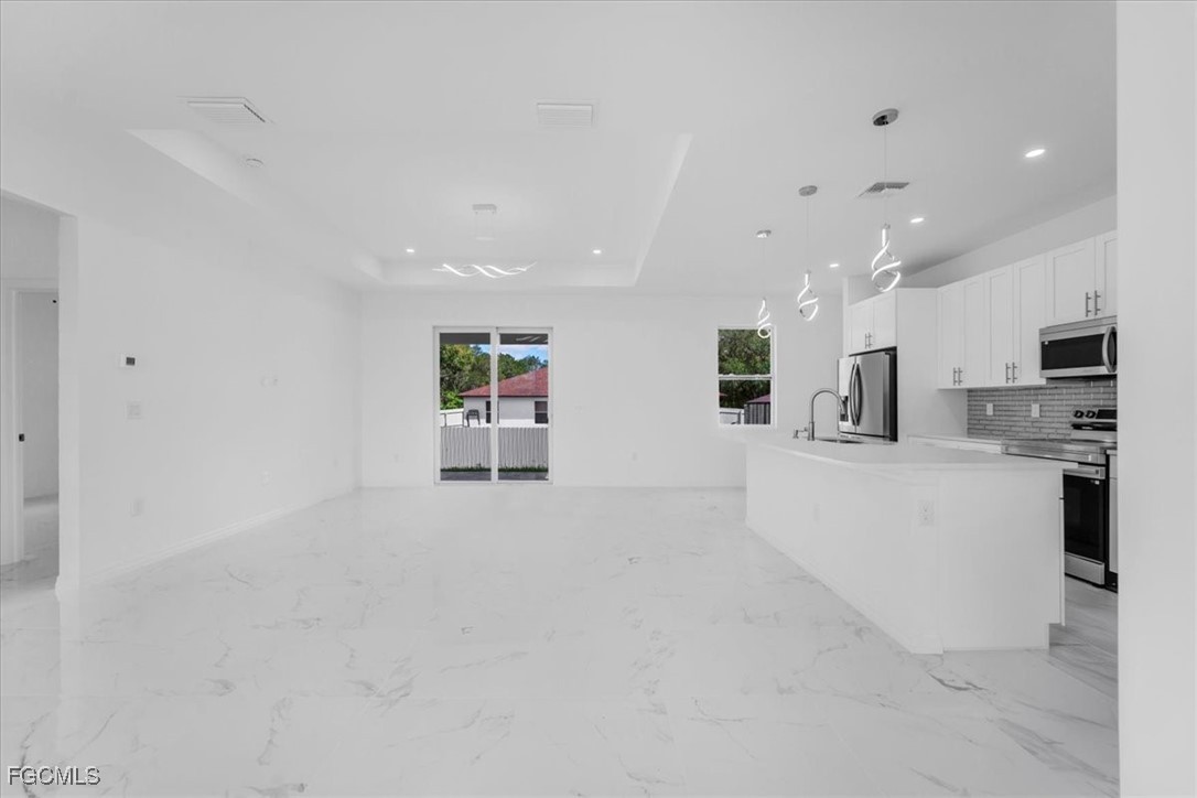 1508  Hibiscus Avenue