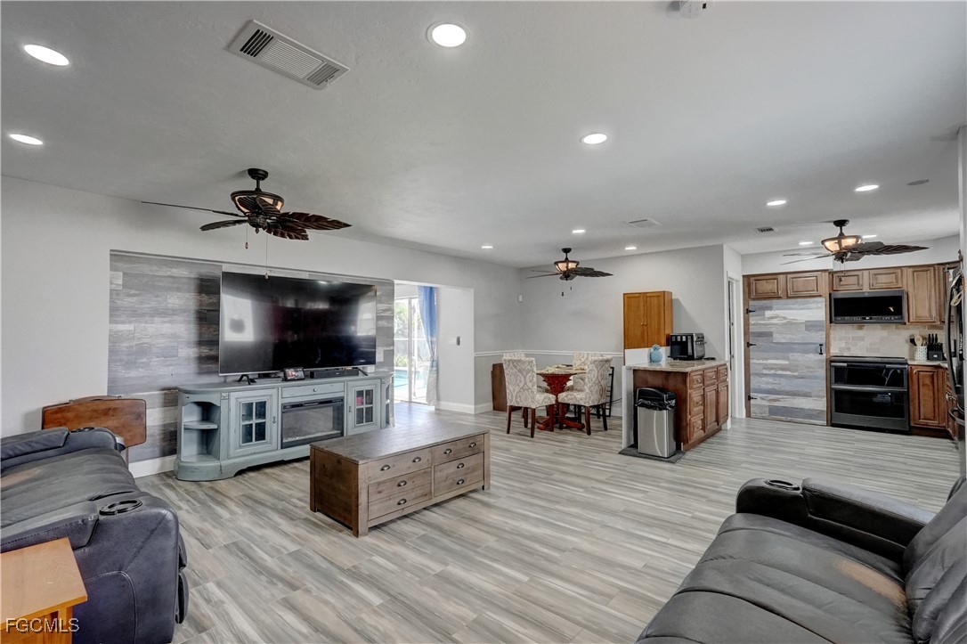 4421  Coronado Parkway