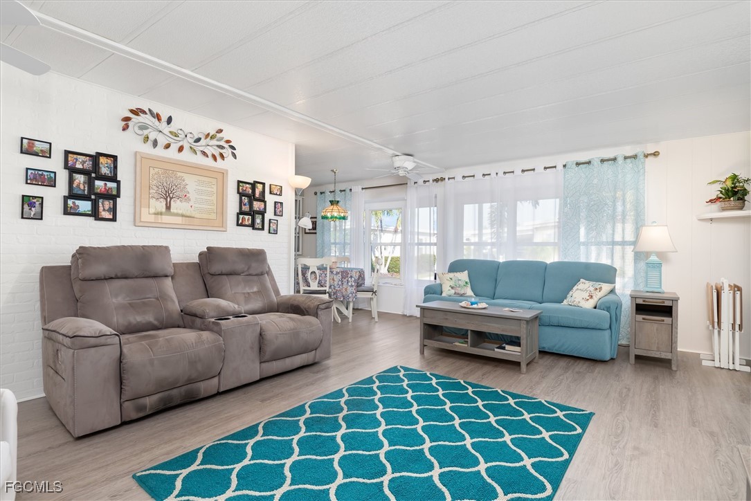 511  Crampton Lane