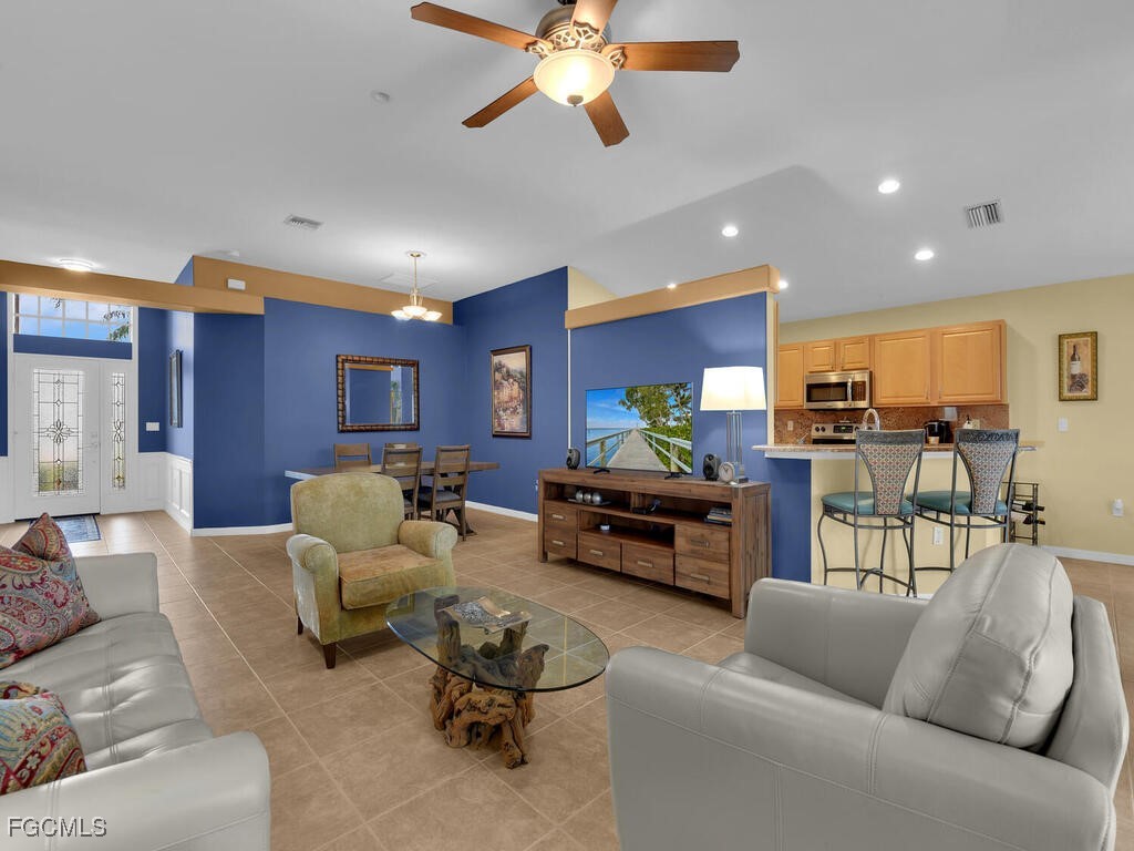 9216  Independence Way