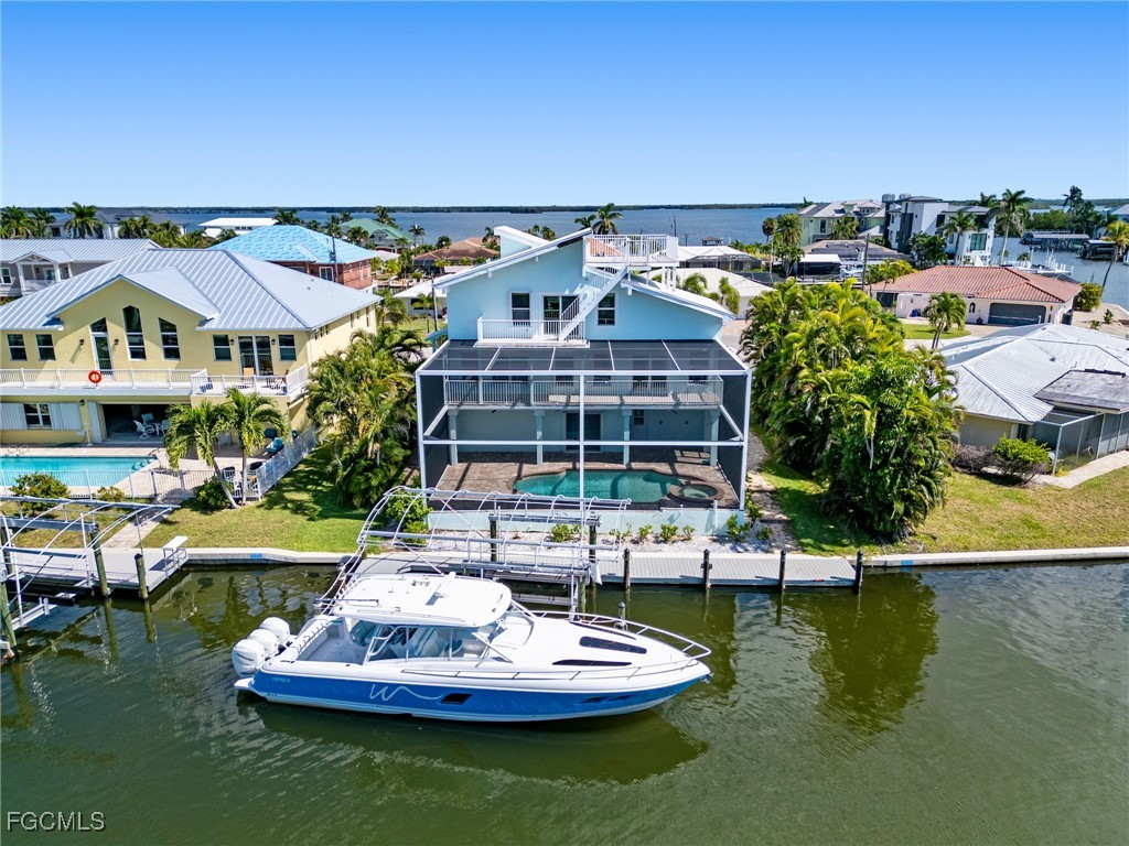 26  Palmview Boulevard
