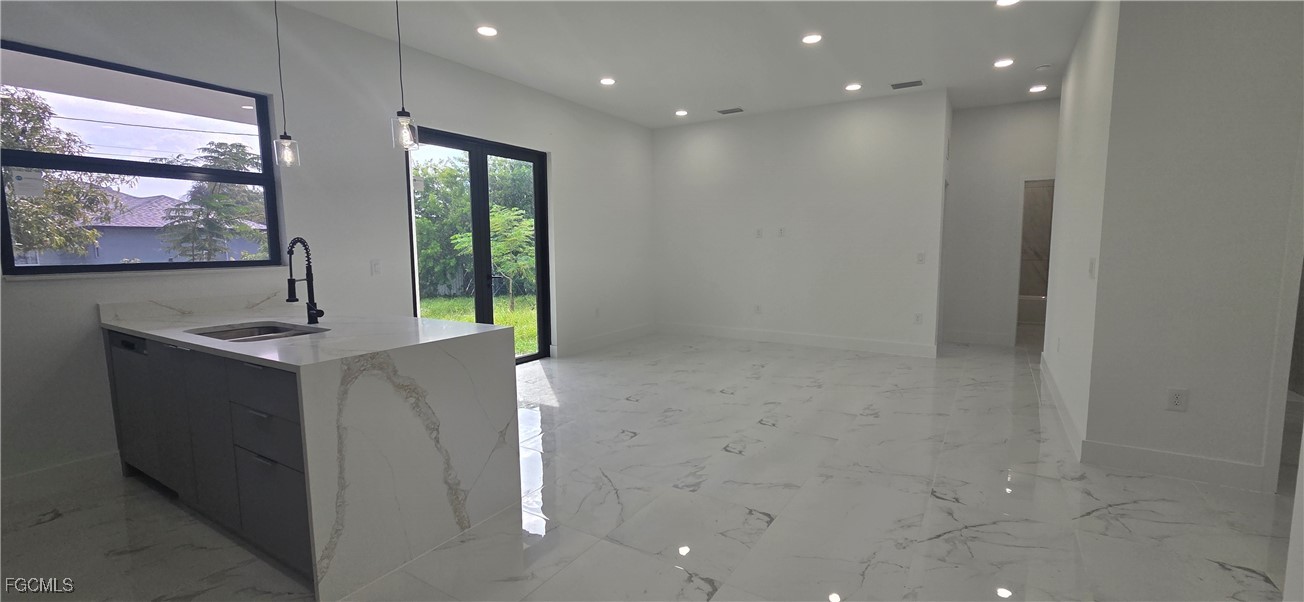 306 NE 10th Terrace