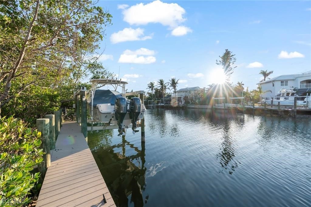 1731  Venus Drive
