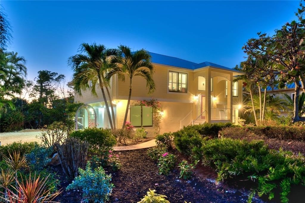 1731  Venus Drive