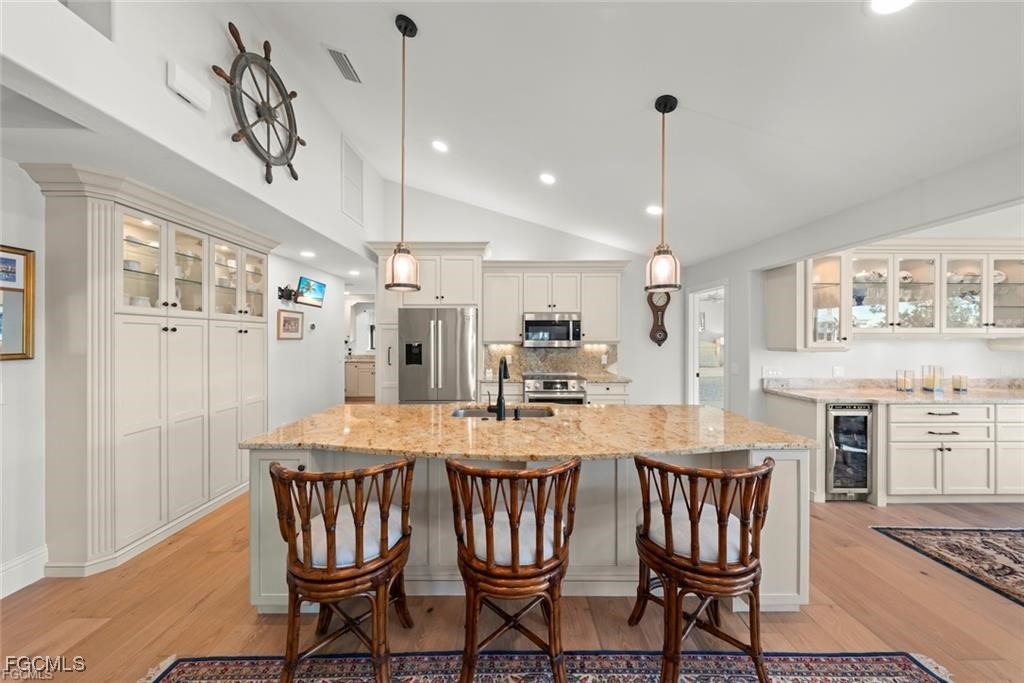 1731  Venus Drive