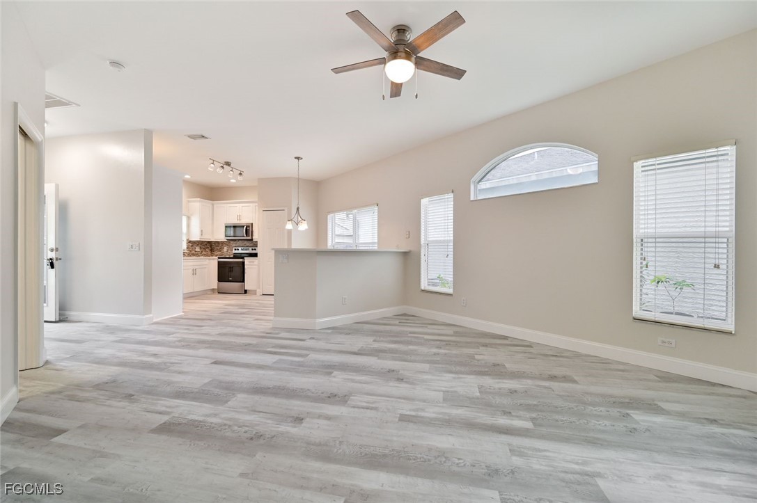 10706  Pearl Bay Circle