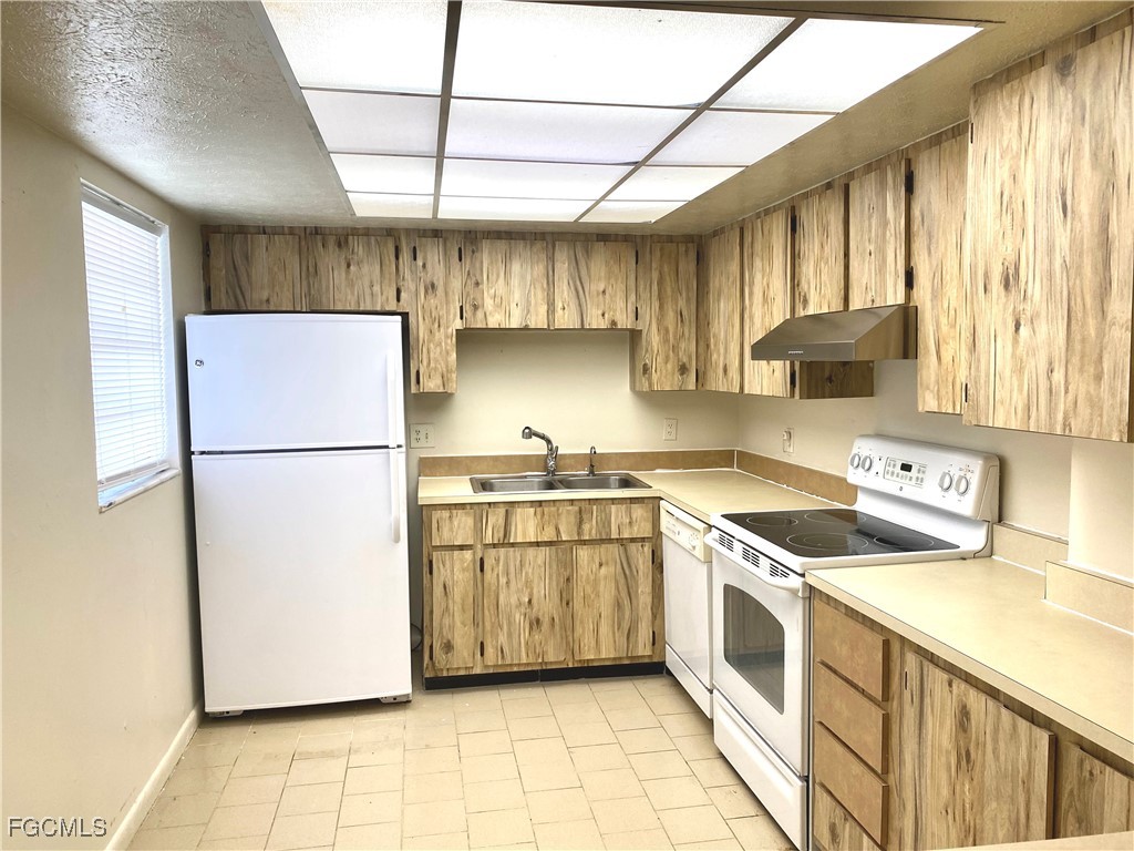 521 NE 24th Place, Apt 2