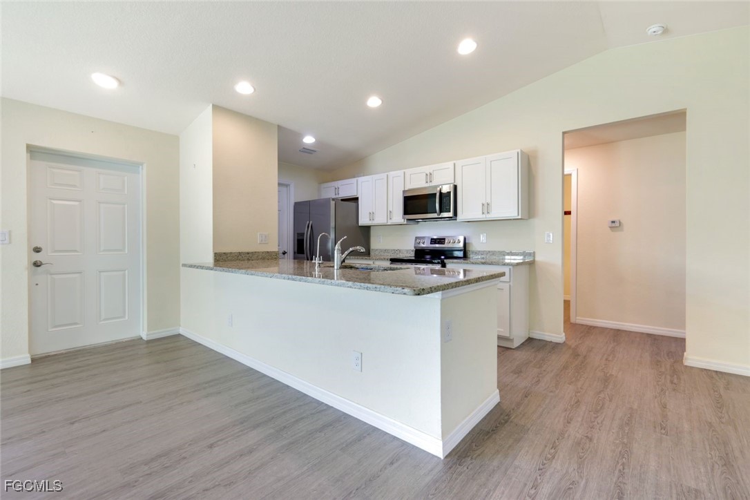 5038 W Tradewinds Circle