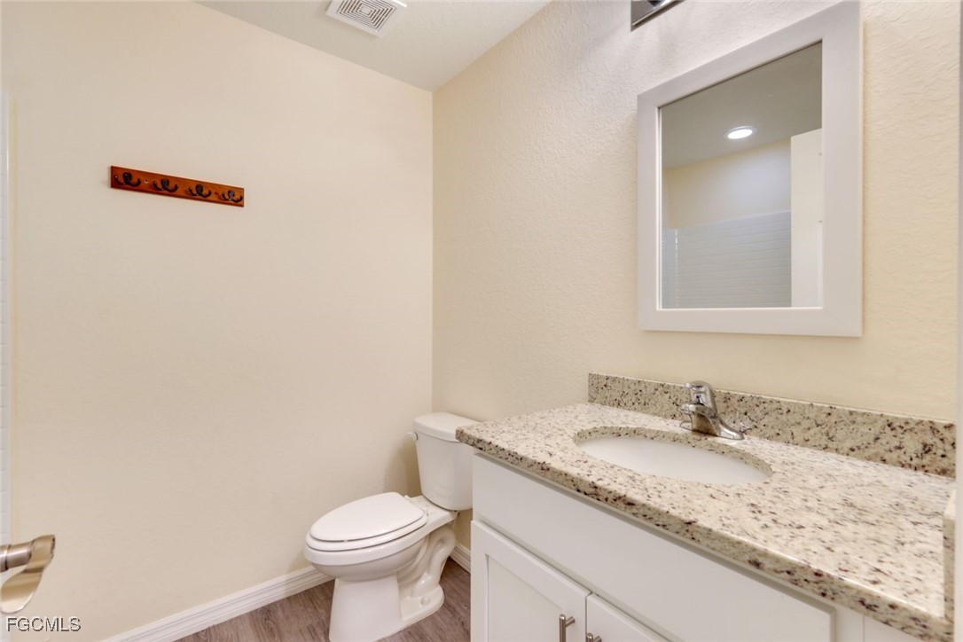 5038 W Tradewinds Circle