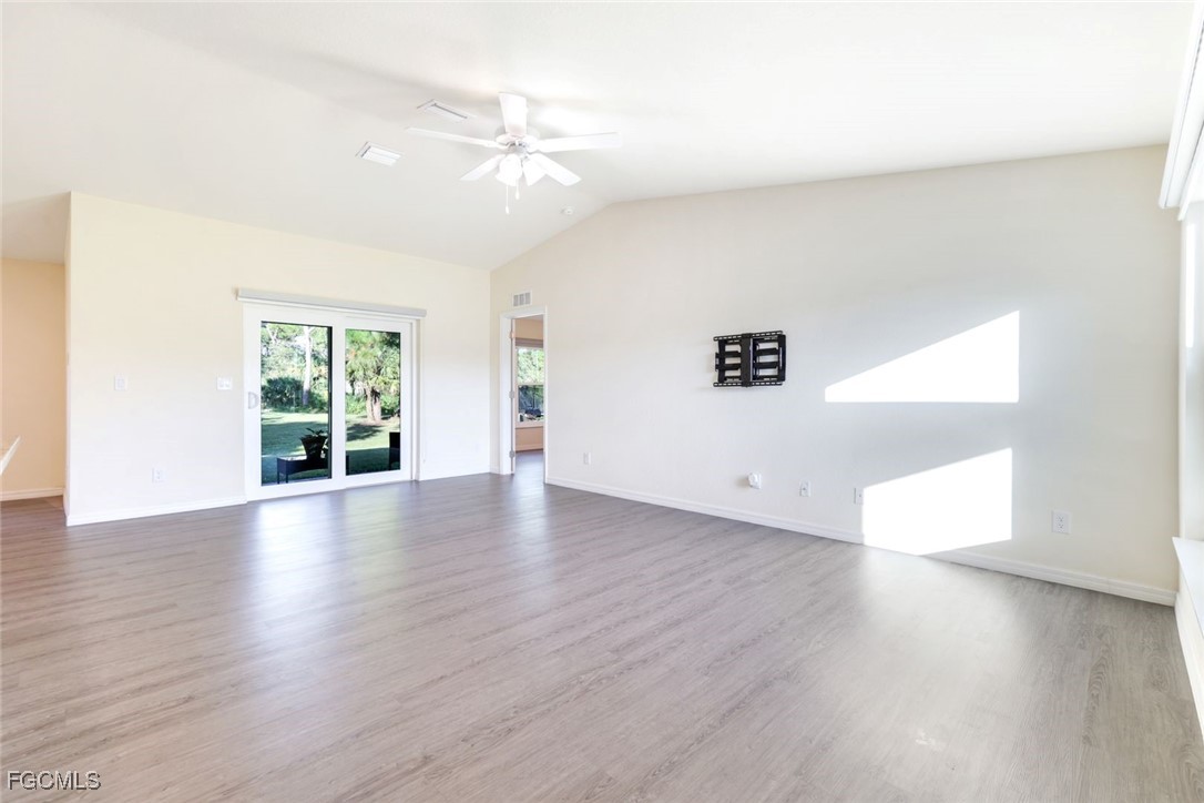 5038 W Tradewinds Circle