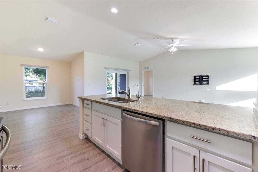 5038 W Tradewinds Circle