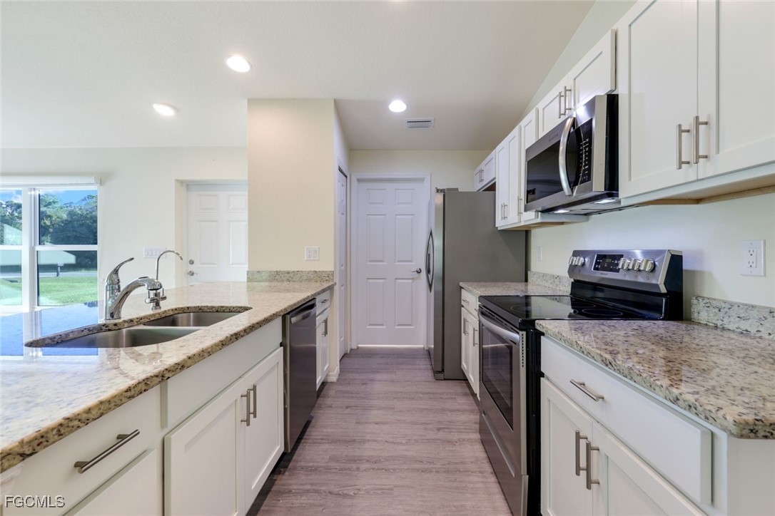 5038 W Tradewinds Circle