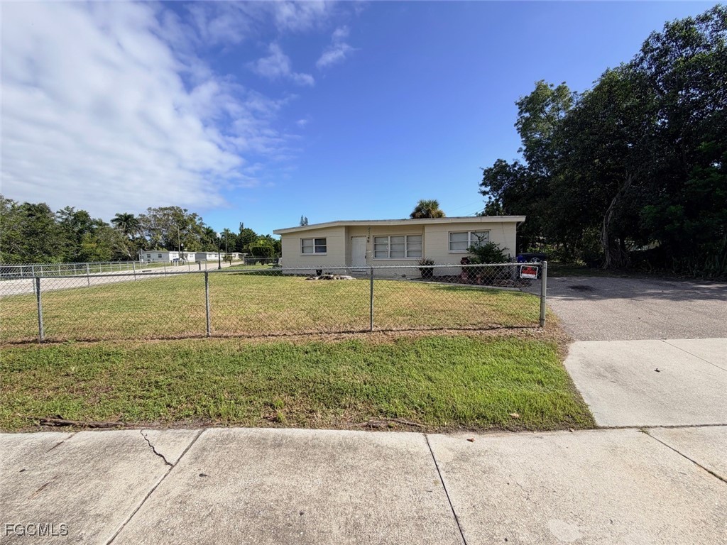 1341  Gardenia Avenue