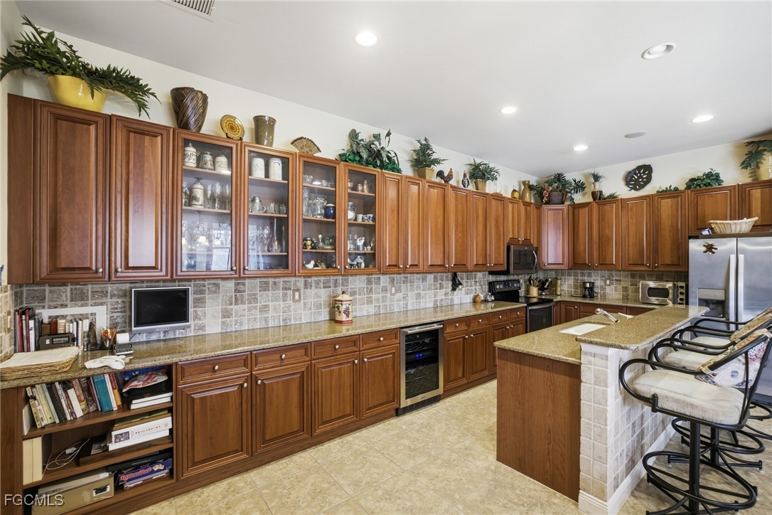 14143  Bently Circle