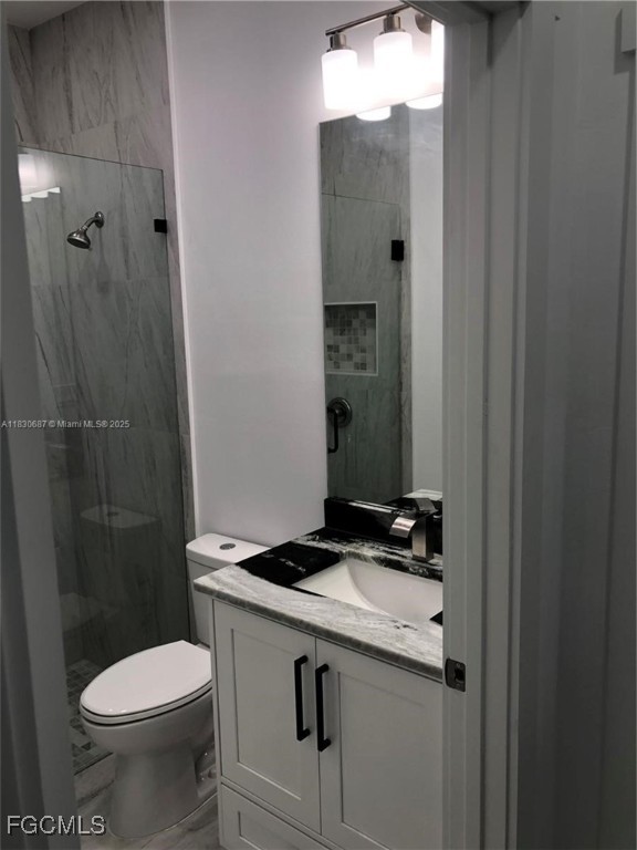 4568/4570  Golfview Boulevard