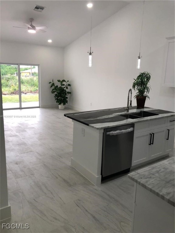 4568/4570  Golfview Boulevard