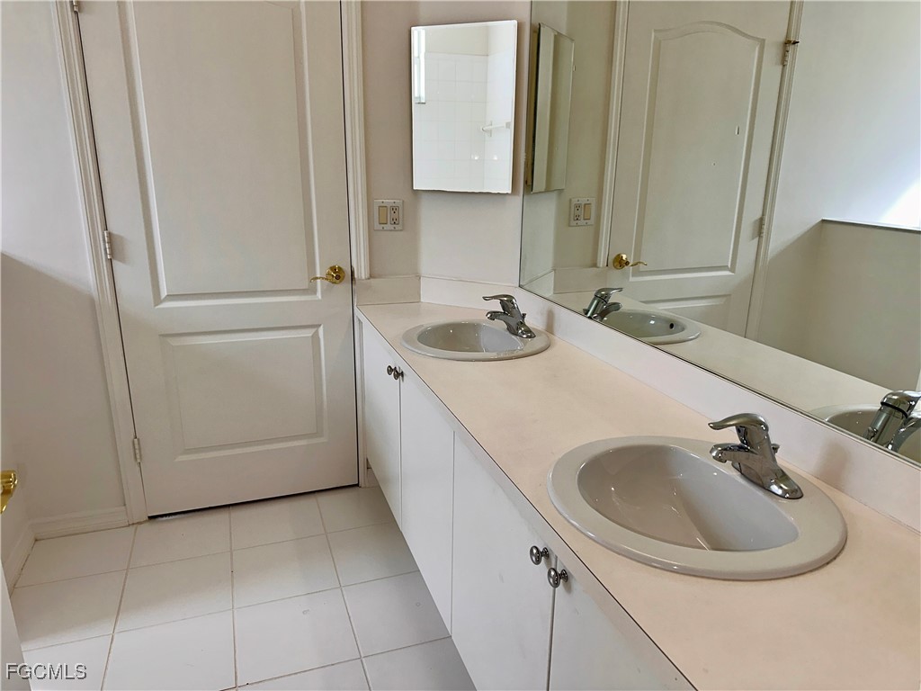 2669  Blue Cypress Lake Court