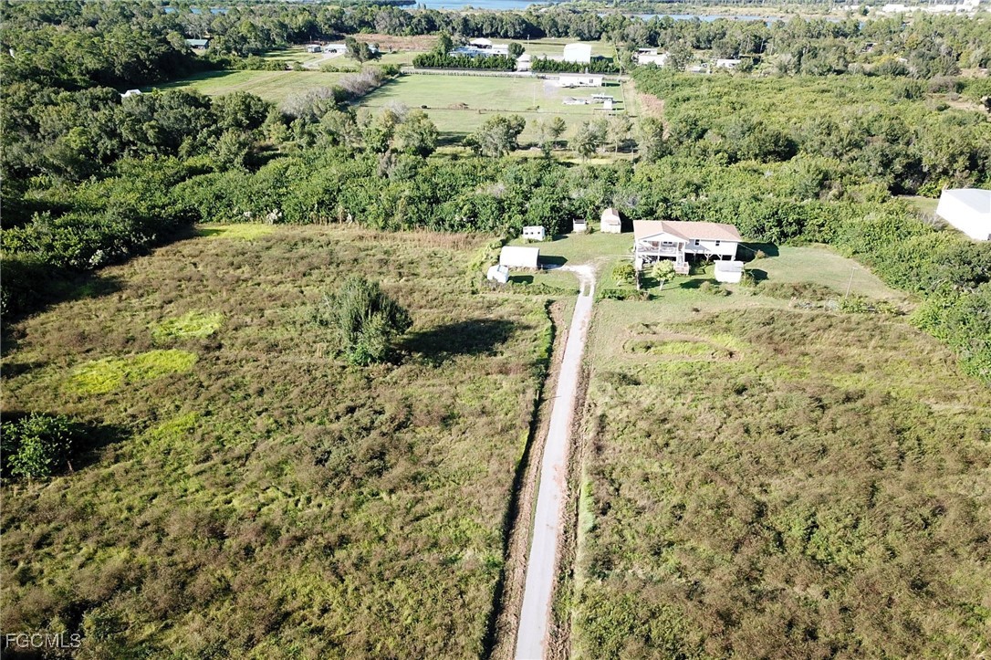 41180  Horseshoe Road