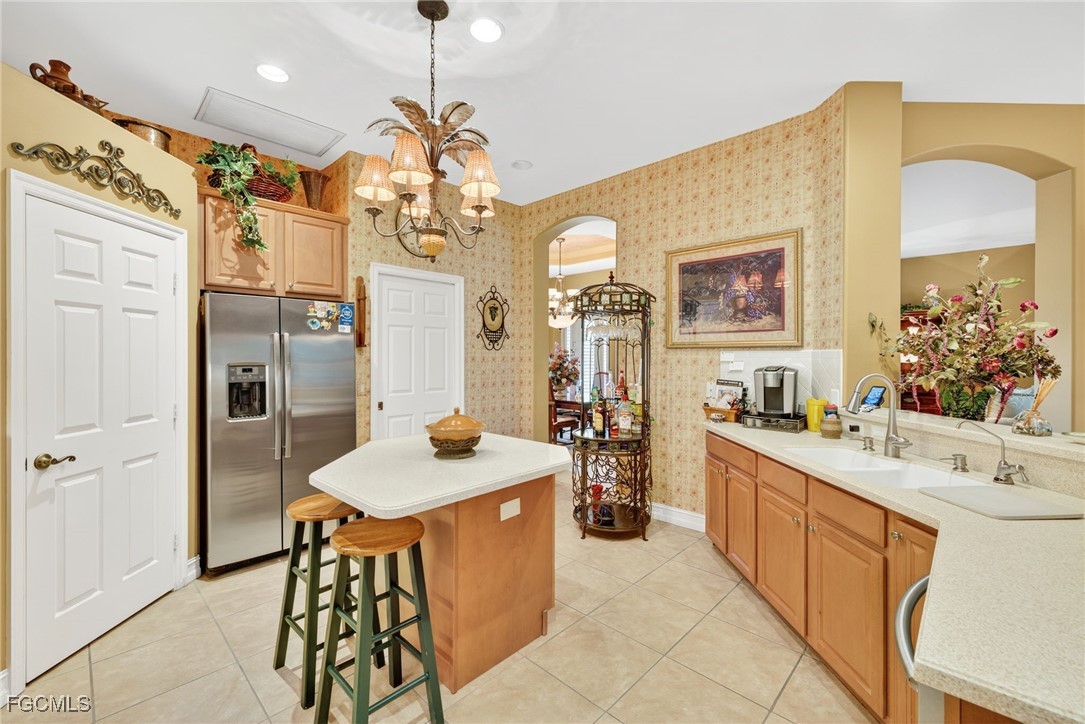 11990  Hidden Links Drive