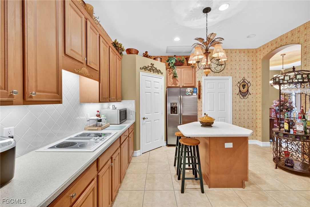 11990  Hidden Links Drive