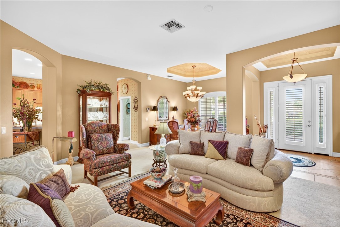 11990  Hidden Links Drive