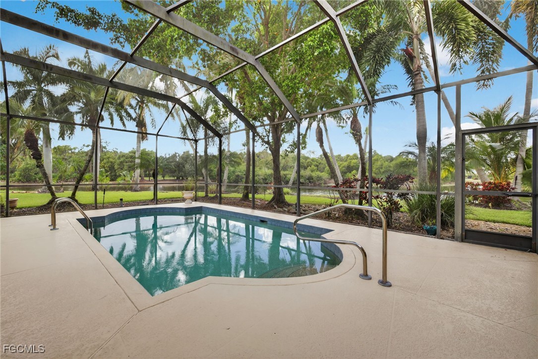 11990  Hidden Links Drive