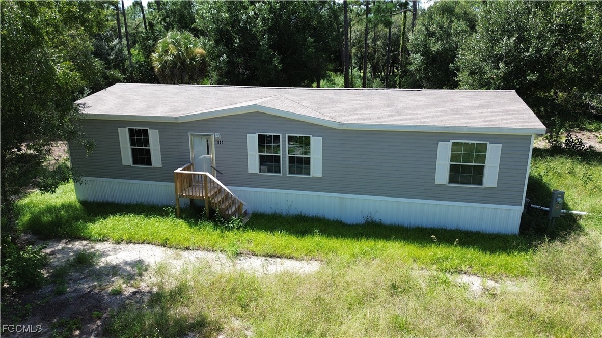 860 N Live Oak Street