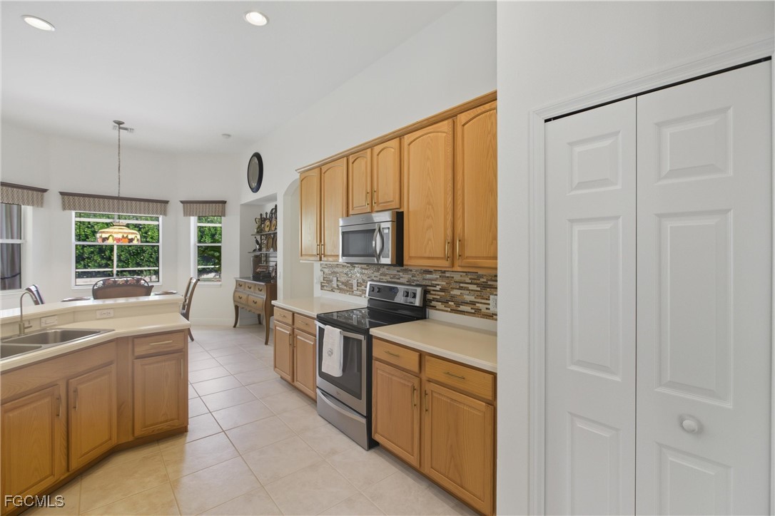 9836  Los Altos Court