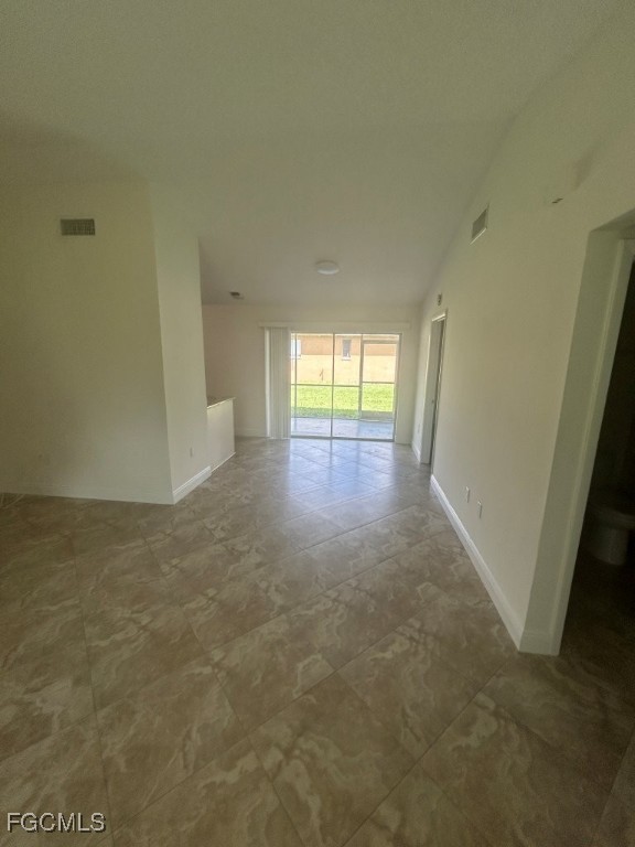 4527/4529  Skyline Boulevard