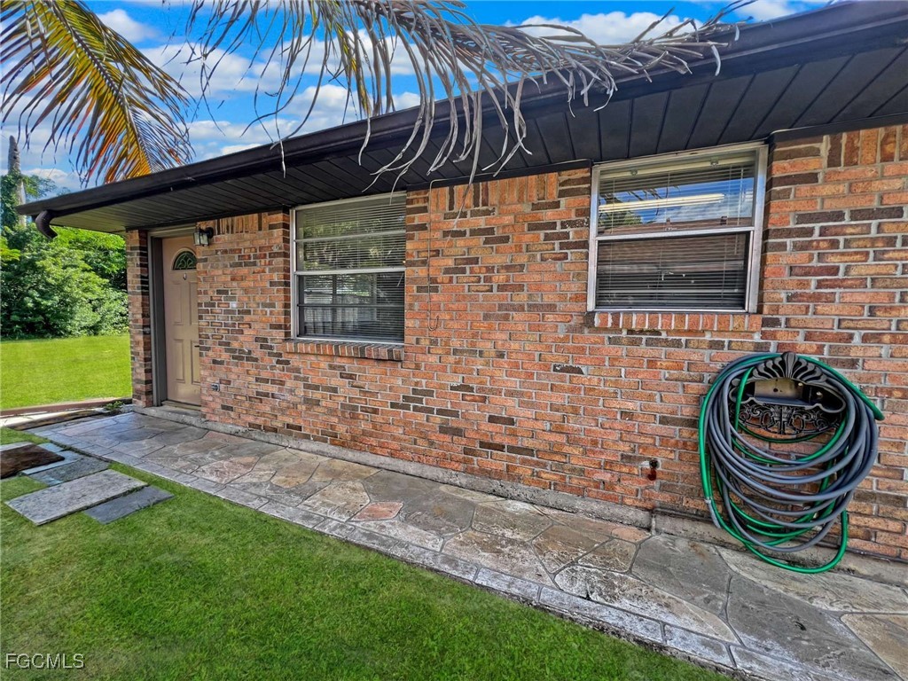 27915  Washington Street