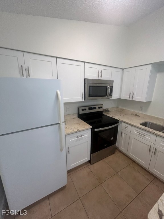 4527/4529  Skyline Boulevard