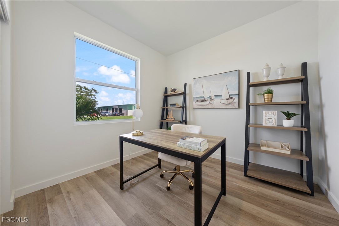 716/718  Gilbert Avenue