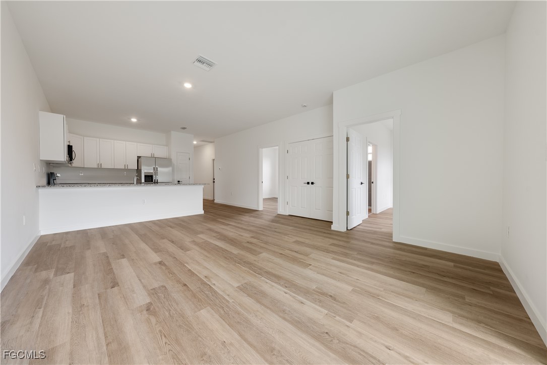 716/718  Gilbert Avenue