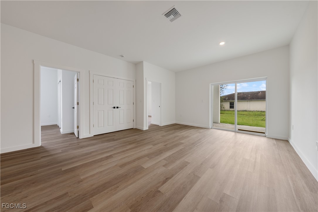 716/718  Gilbert Avenue