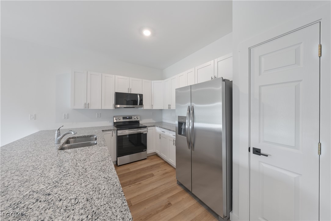 716/718  Gilbert Avenue