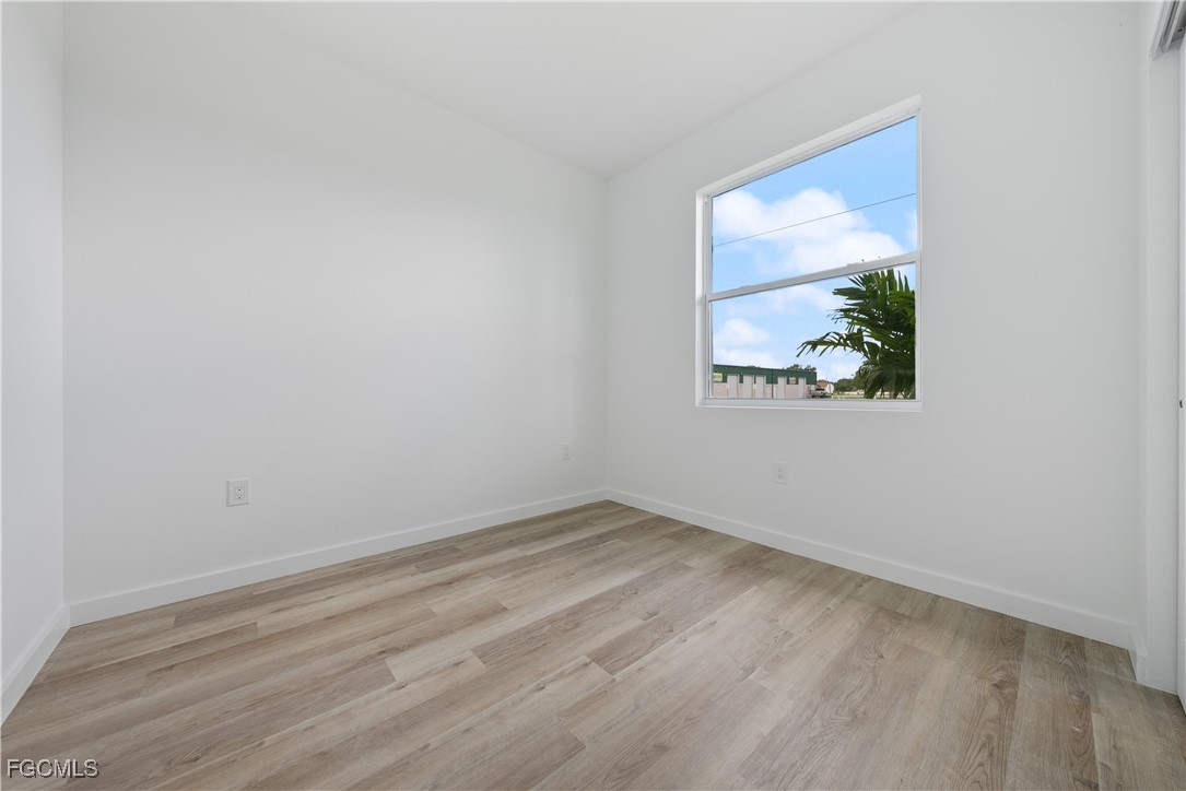 716/718  Gilbert Avenue