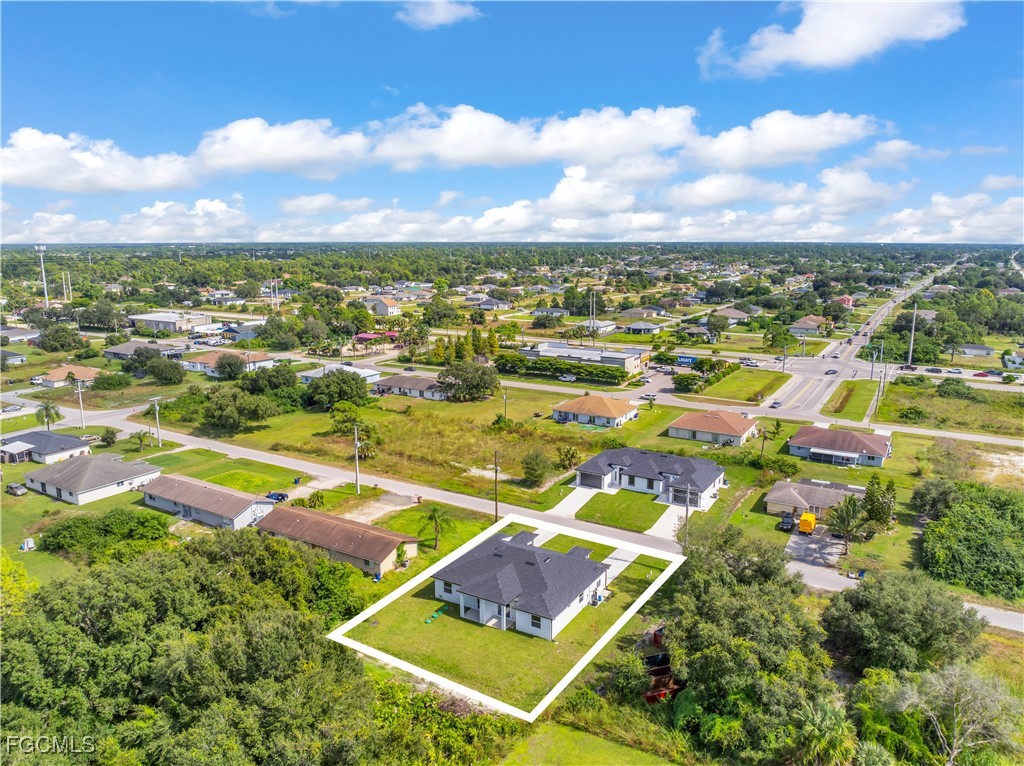 716/718  Gilbert Avenue