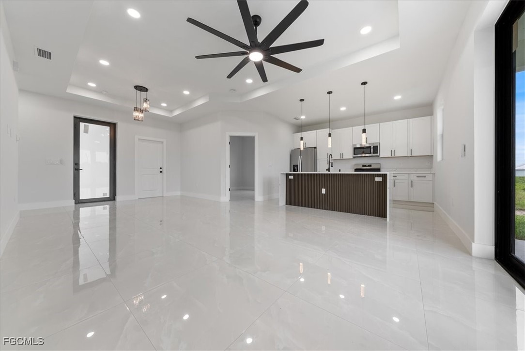 2129/2131  Fairway Drive