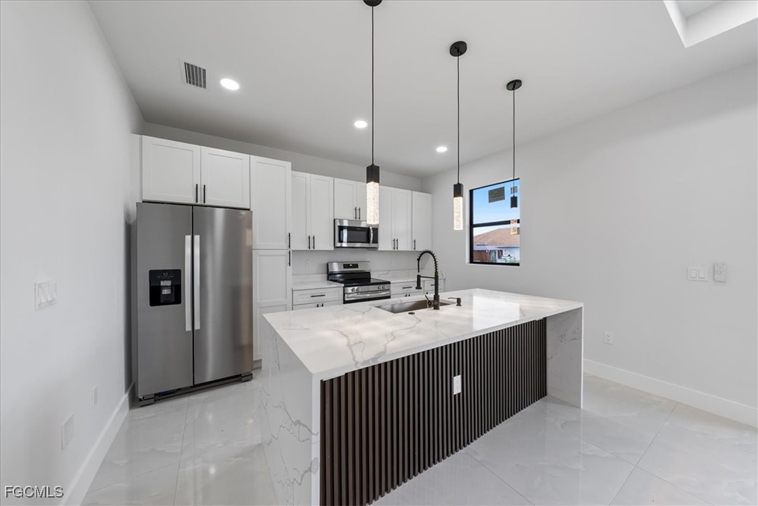 2129/2131  Fairway Drive