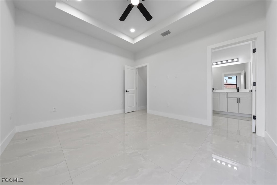 2129/2131  Fairway Drive