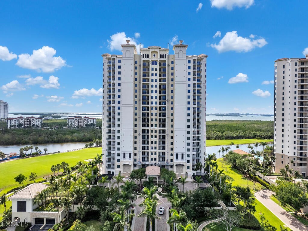 4800 Pelican Colony Boulevard, Apt 304