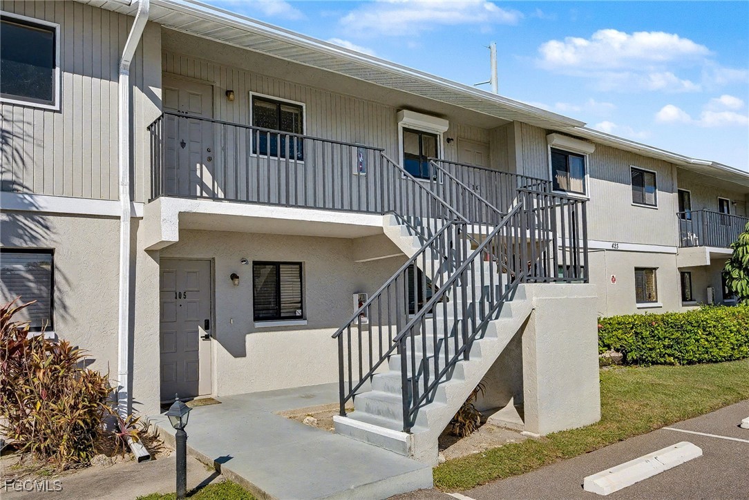 423  Cape Coral Parkway, Apt 202