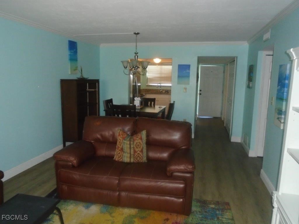 2121 Collier Avenue, Apt 311