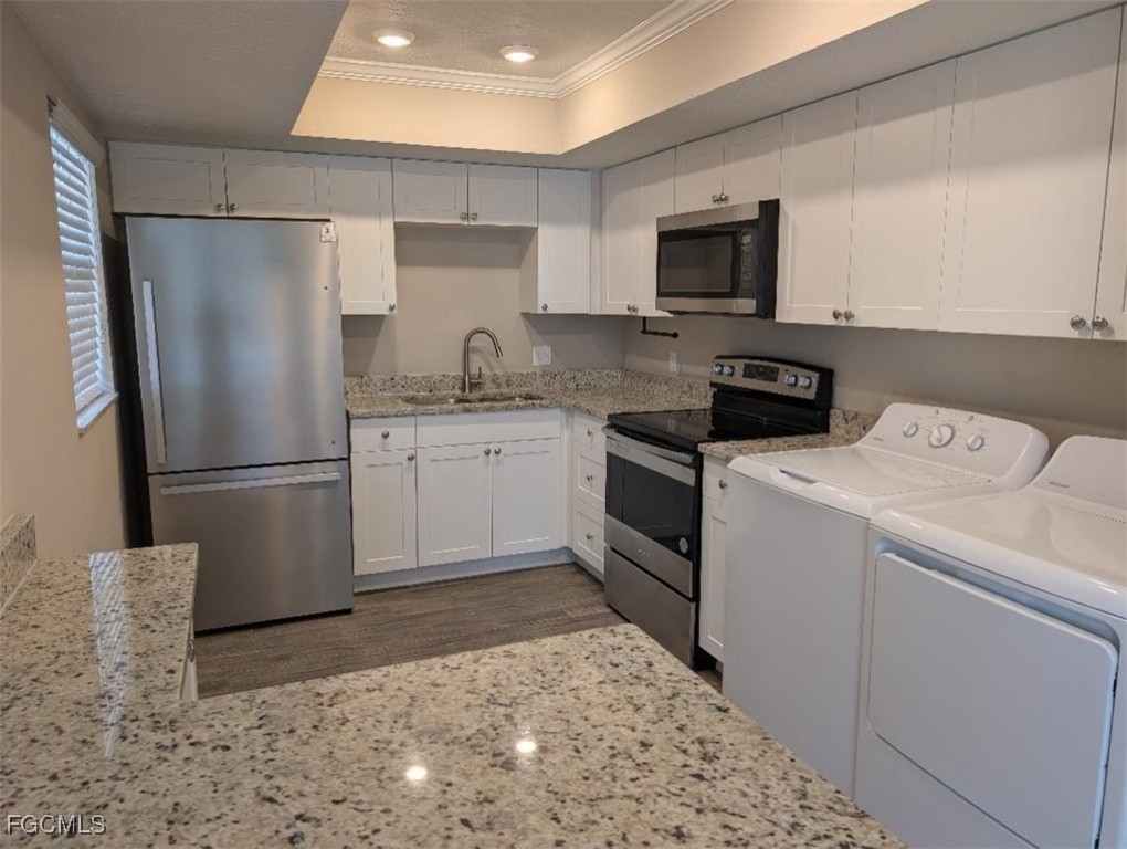 3705 SE 9th Place, Apt 5