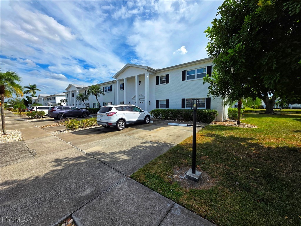 1462 Myerlee Country Club Boulevard, Apt 2F