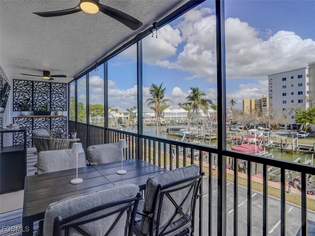 4431 Bay Beach Lane, Apt 522