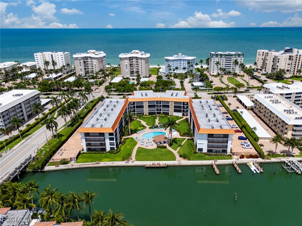 2900 Gulf Shore Boulevard, Apt 111